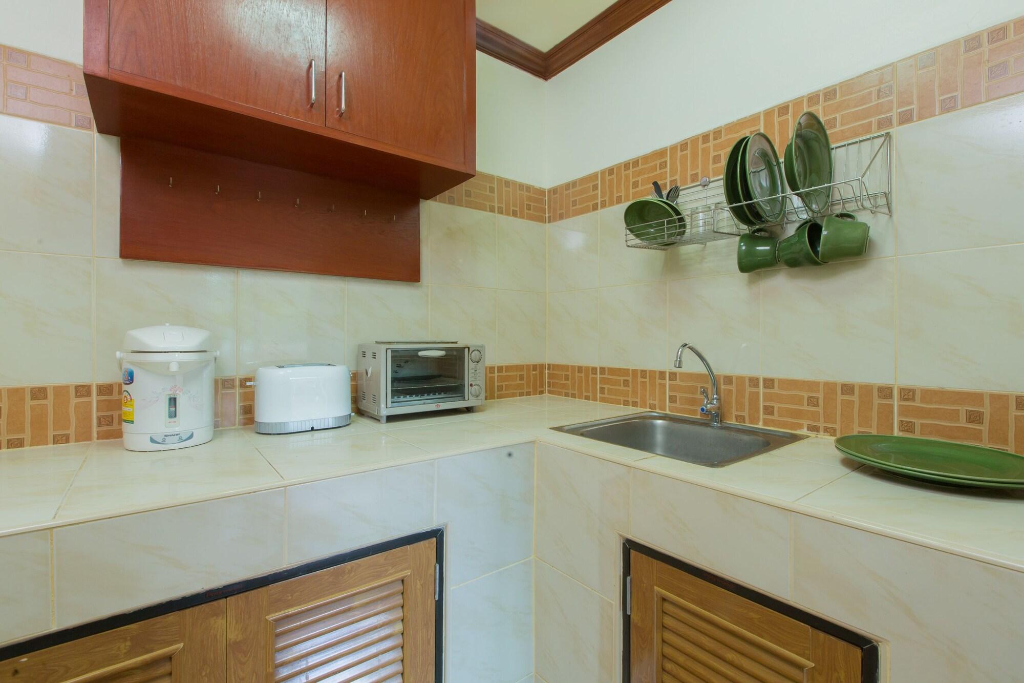Patong Rai Rom Yen Resort Sha Ngoại thất bức ảnh