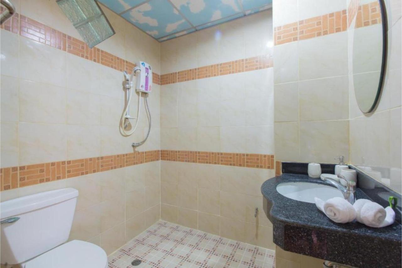 Patong Rai Rom Yen Resort Sha Ngoại thất bức ảnh