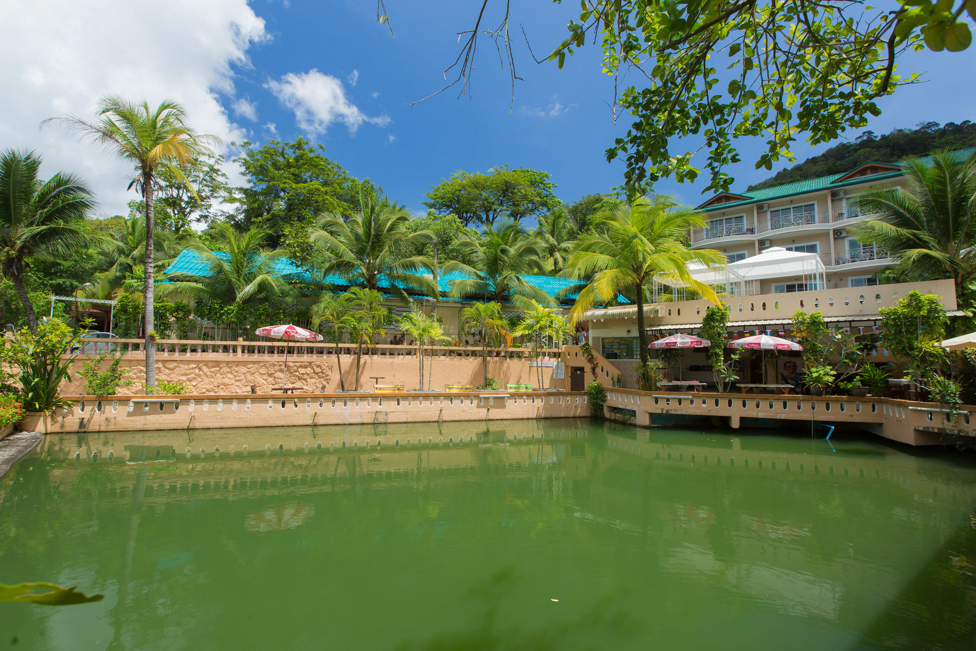 Patong Rai Rom Yen Resort Sha Ngoại thất bức ảnh