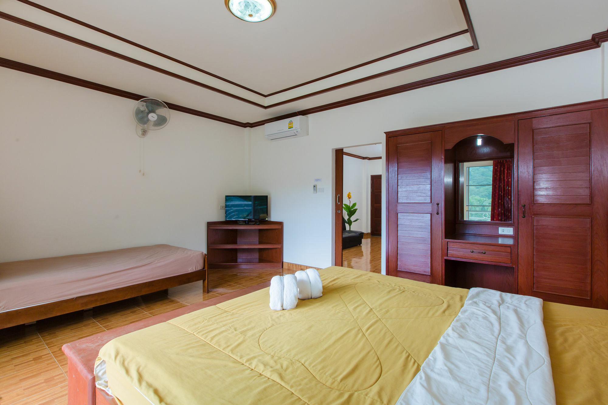 Patong Rai Rom Yen Resort Sha Ngoại thất bức ảnh
